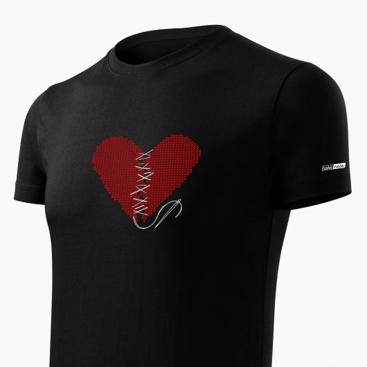 Pánske tričko Zošité srdce čierne detail - Také naše